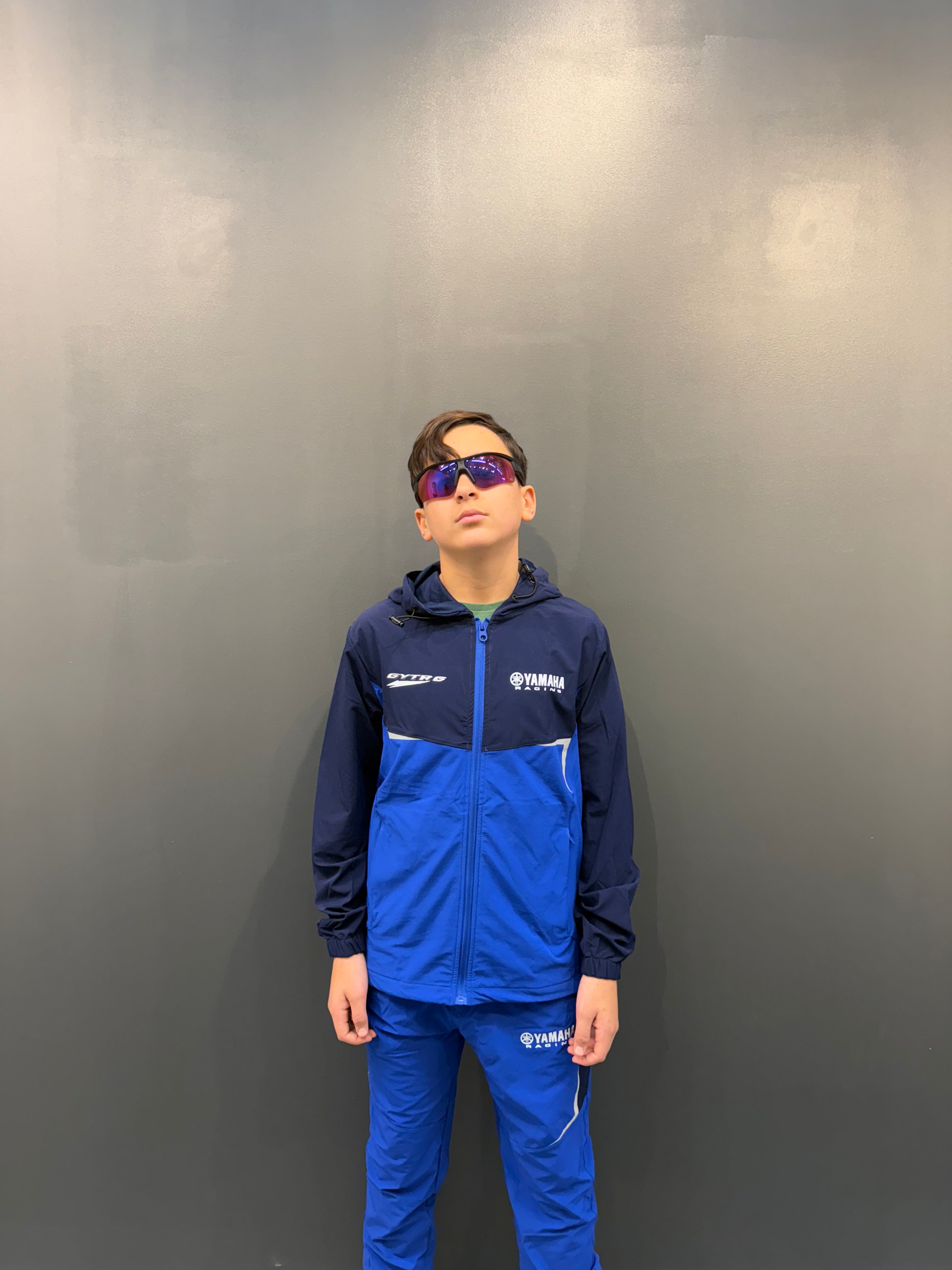 Ensemble Yamaha Kid – Bleu avec détails fluorescent