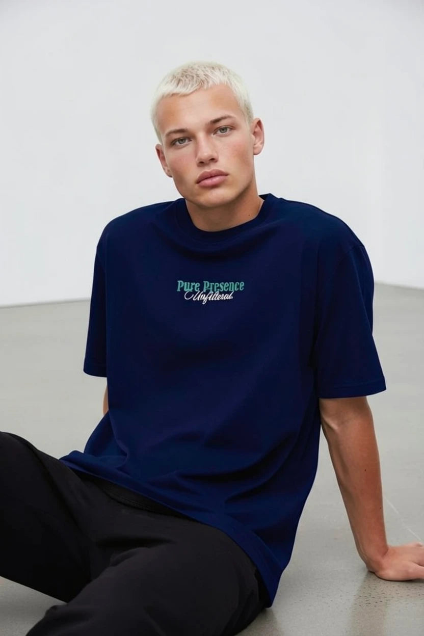 T-Shirt Graphique semi oversize "Pure Presence" – Doberman