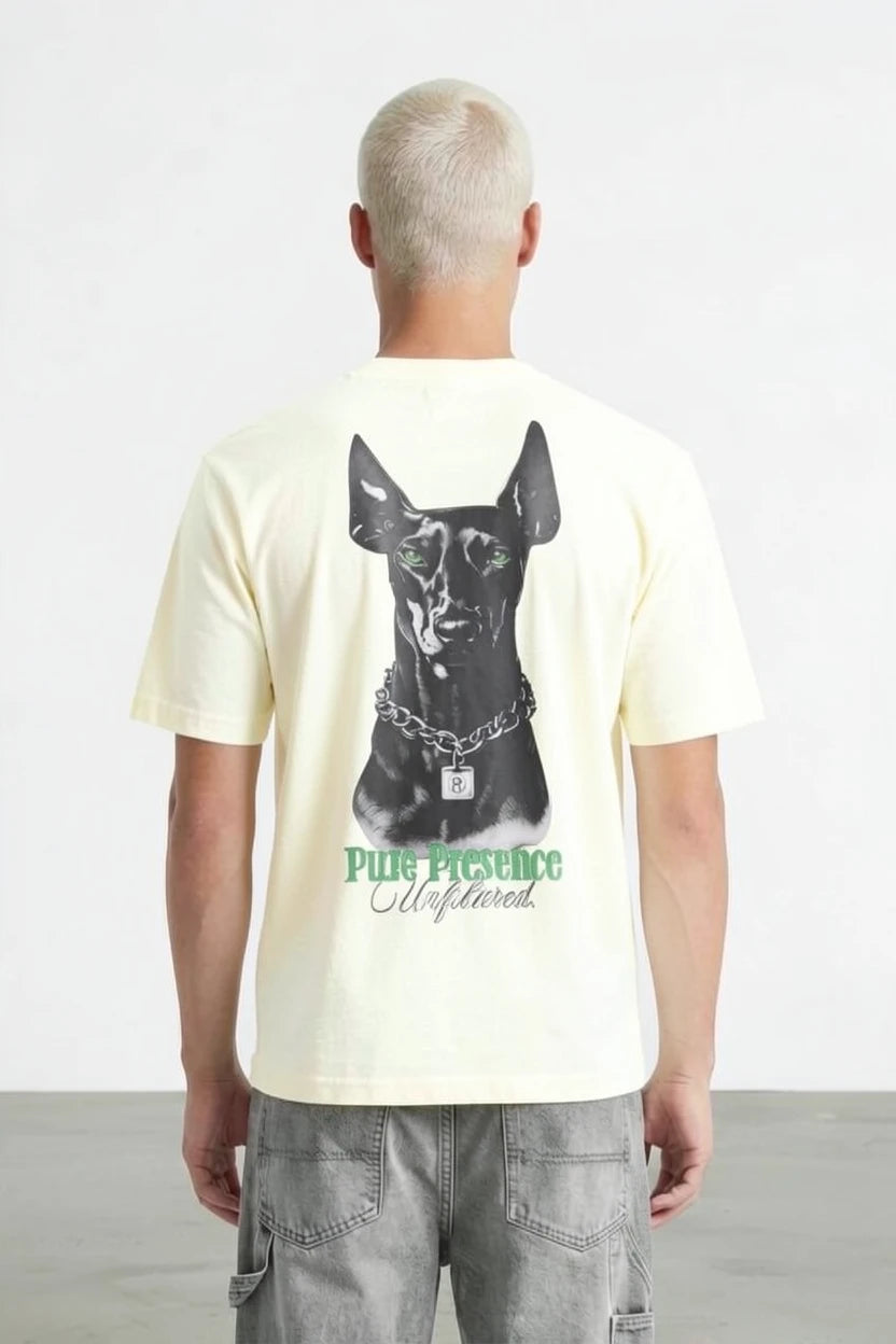 T-Shirt Graphique "Pure Presence" – Doberman