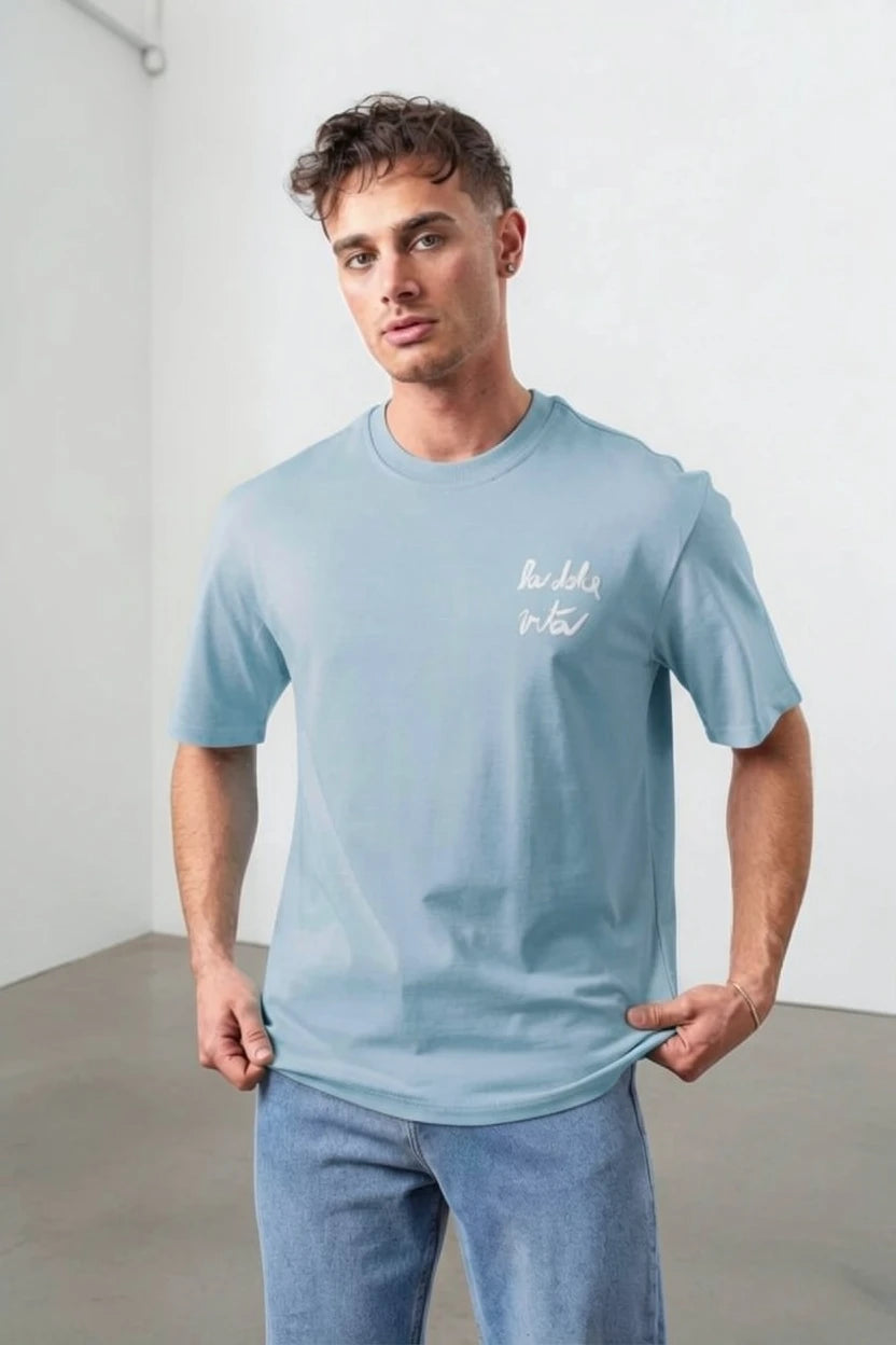 T-Shirt "La Dolce Vita" – Édition Signature Cursive