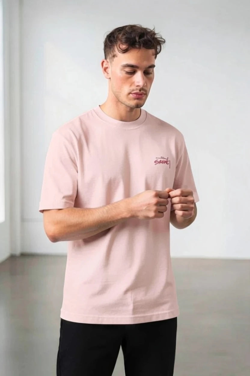 T-Shirt Graphique "Saint Signature" – Édition Neon Pink