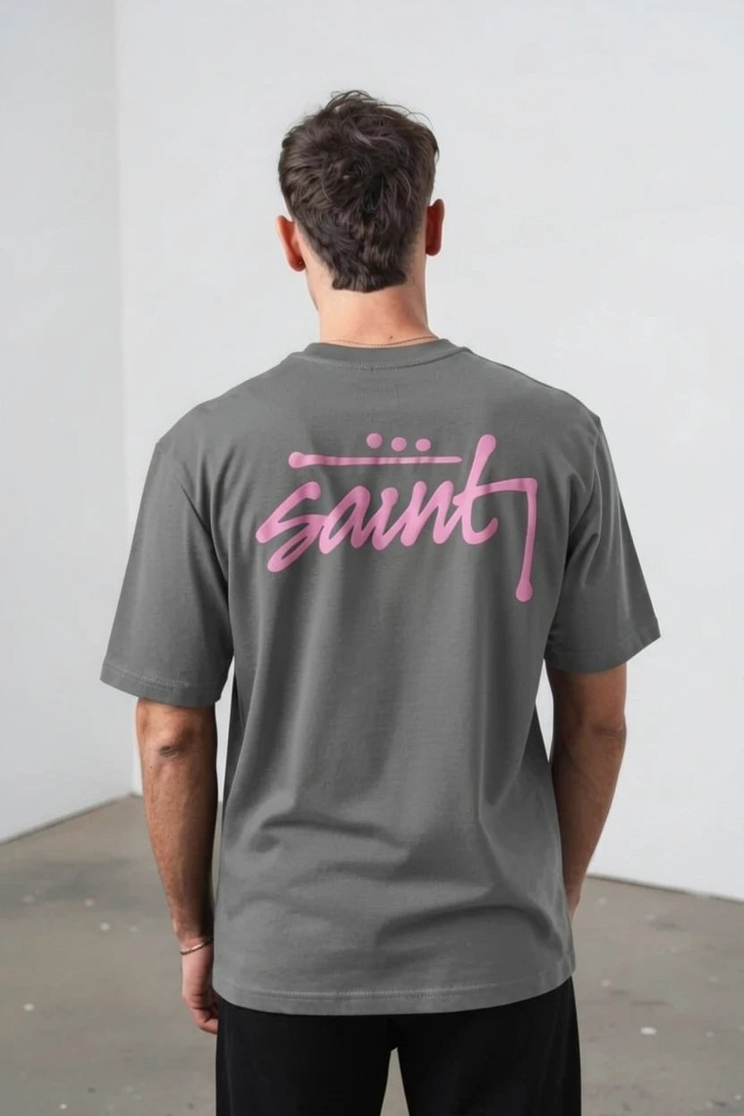 T-Shirt Graphique "Saint Signature" – Édition Neon Pink