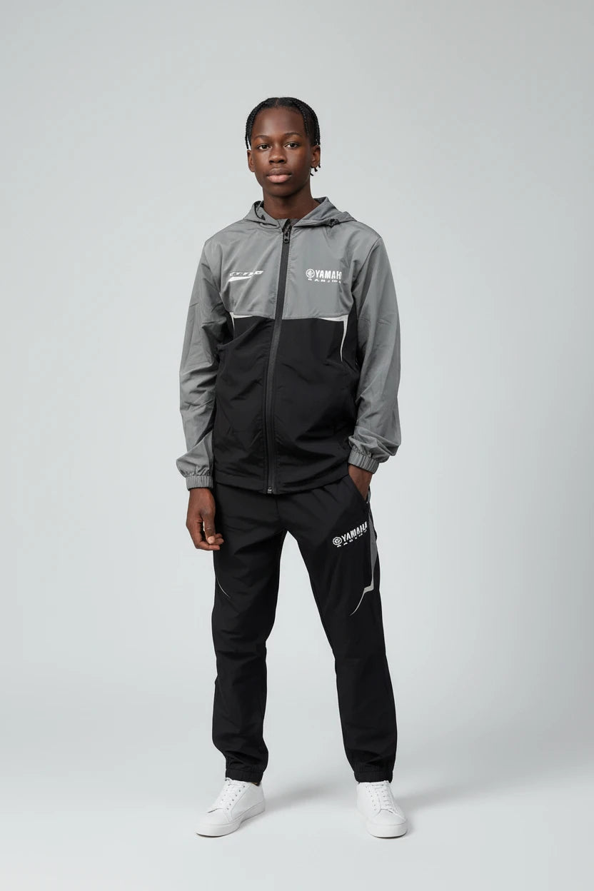 Ensemble Survêtement Yamaha Kid – Gris & Noir avec détails fluorescents