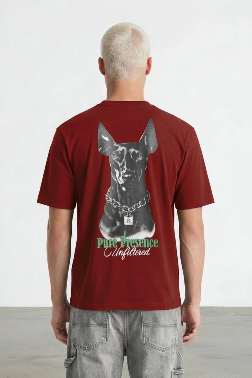 T-Shirt Graphique "Pure Presence" – Doberman
