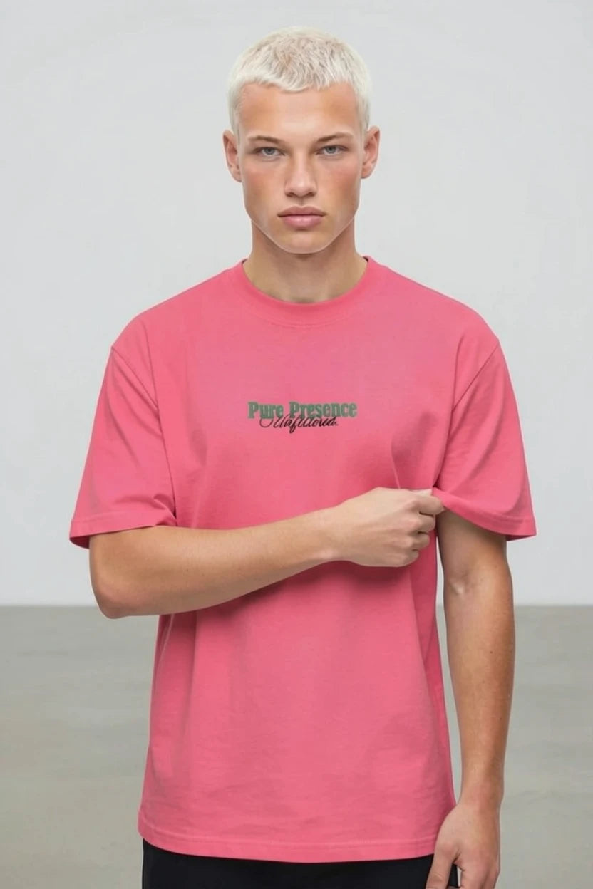 T-Shirt Graphique "Pure Presence" – Doberman